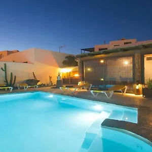 V Princesa Piscina Con Piscina Climatizada Y Bbq Villa Puerto del Carmen (Lanzarote)